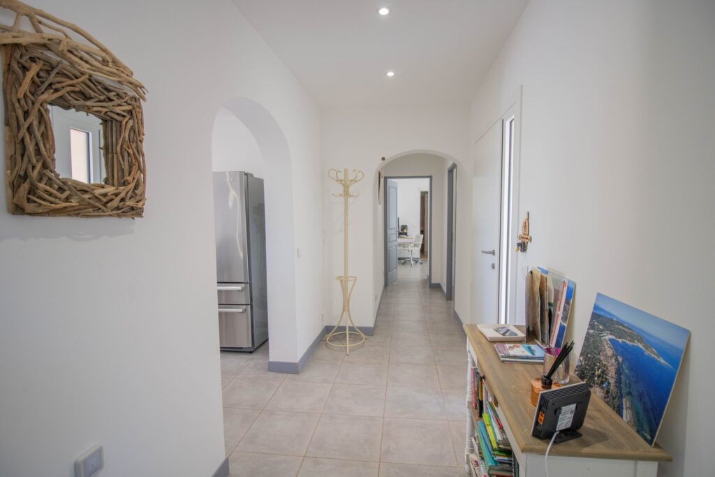Couloir menant aux chambres de la Villa La Chiappa